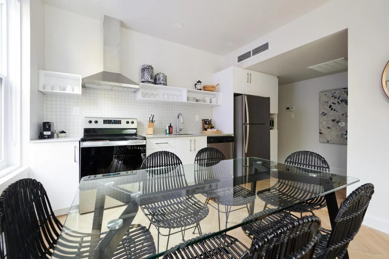 New And Cozy 3 Bedroom In Le Plateau By Denstays Montreal 0*,